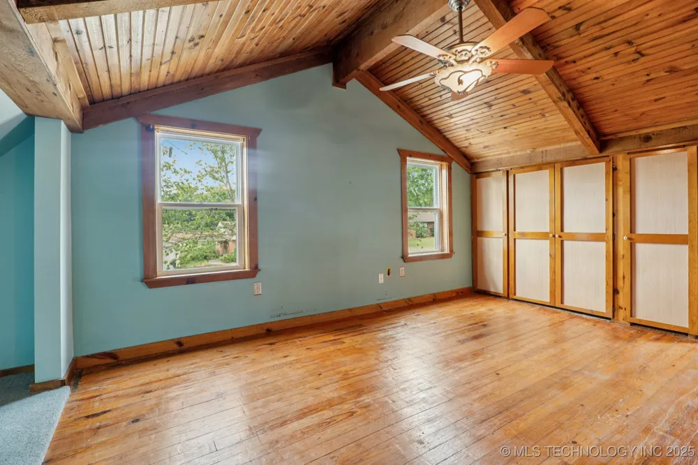 509 W 5th Street Grove, OK 74344