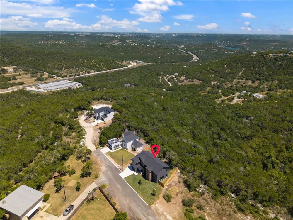 8609 Nina Lane Jonestown, TX 78645