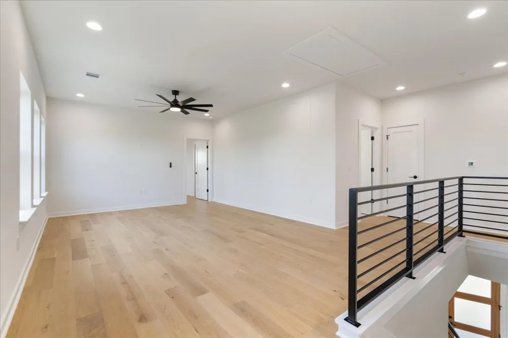 8609 Nina Lane Jonestown, TX 78645
