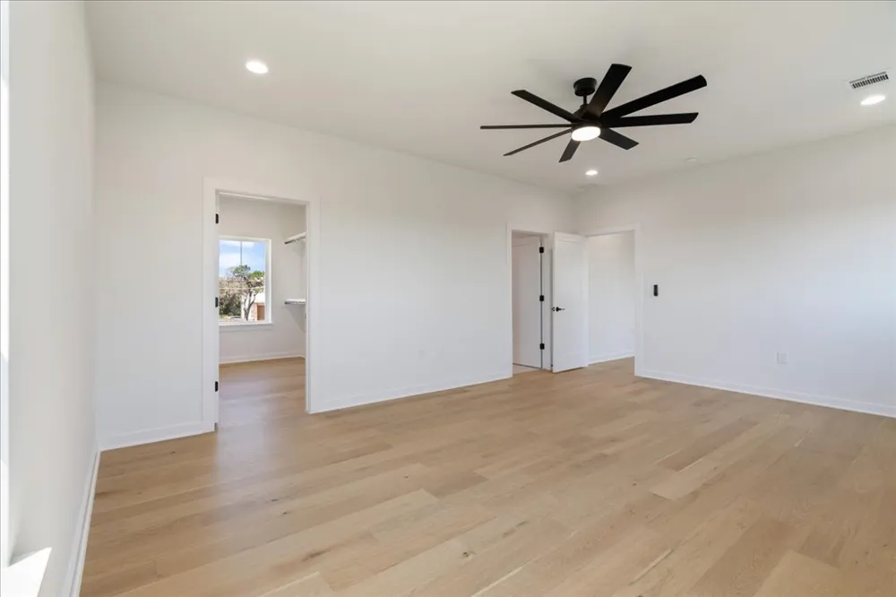8609 Nina Lane Jonestown, TX 78645