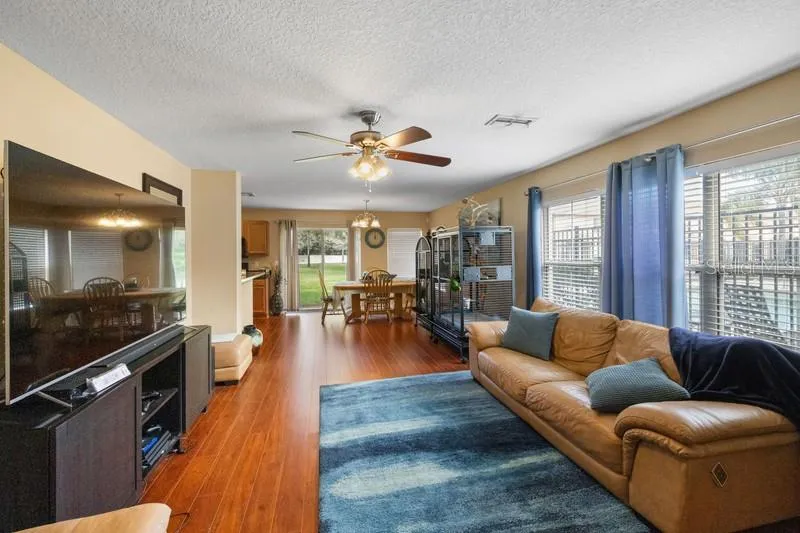 4564 LIMERICK DRIVE Tampa, FL 33610