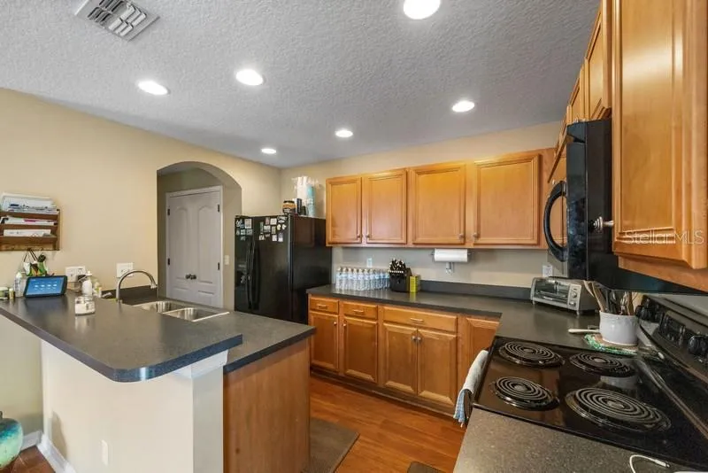 4564 LIMERICK DRIVE Tampa, FL 33610