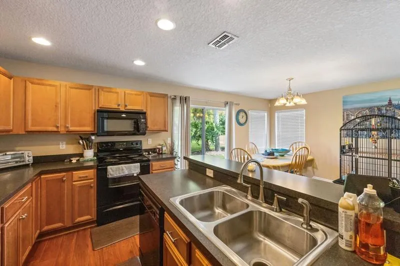 4564 LIMERICK DRIVE Tampa, FL 33610