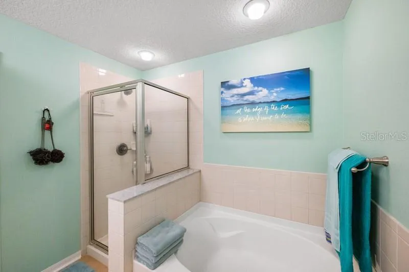 4564 LIMERICK DRIVE Tampa, FL 33610