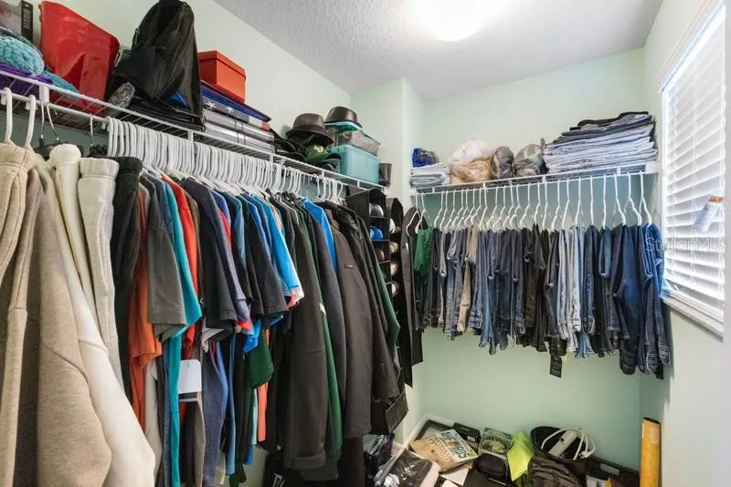 4564 LIMERICK DRIVE Tampa, FL 33610