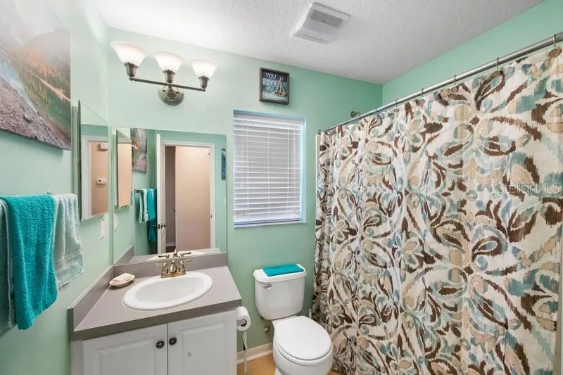 4564 LIMERICK DRIVE Tampa, FL 33610