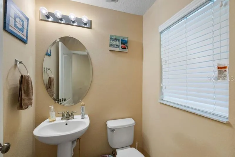 4564 LIMERICK DRIVE Tampa, FL 33610