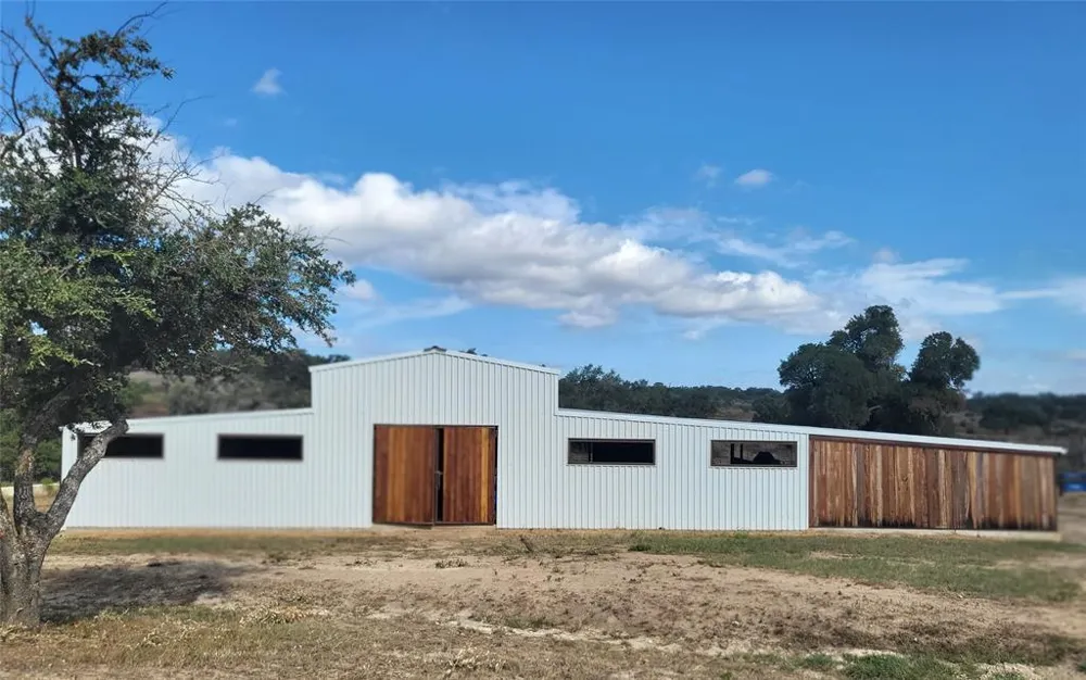 621 Stanton Road Johnson City, TX 78636