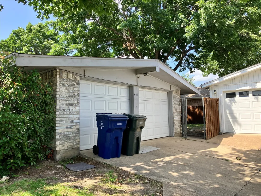 402 Duke Street Garland, TX 75043