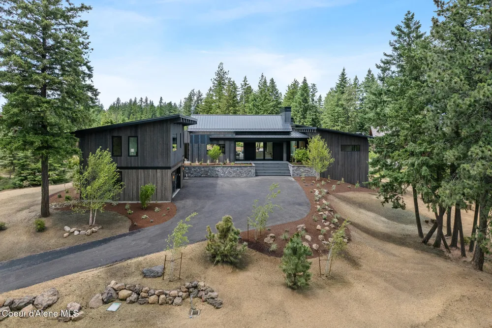 2833 E LOWER PASTURE ROAD Harrison, ID 83833