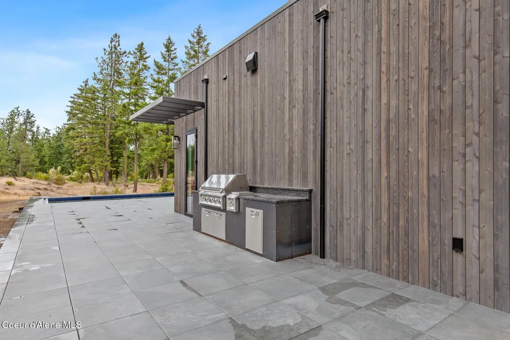 2833 E LOWER PASTURE ROAD Harrison, ID 83833