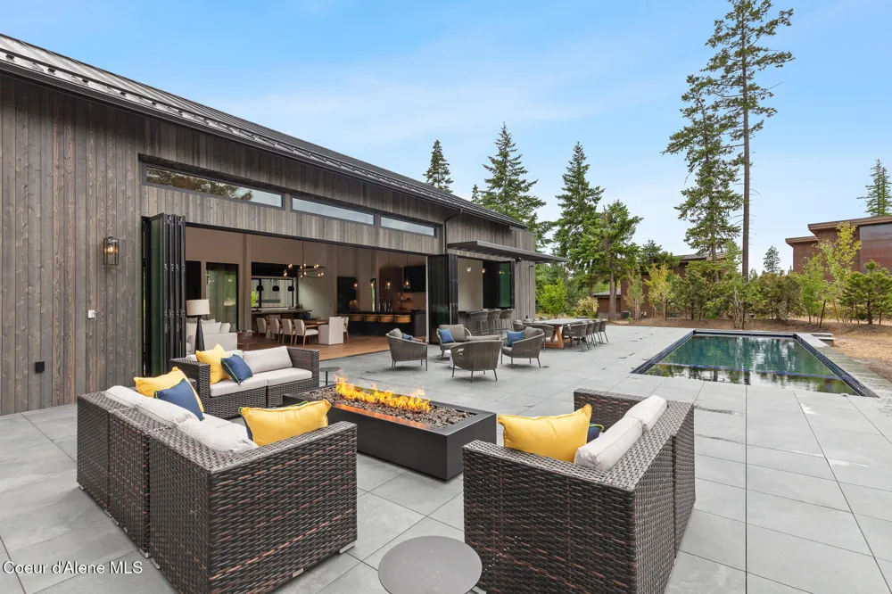 2833 E LOWER PASTURE ROAD Harrison, ID 83833