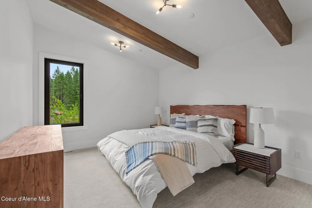 2833 E LOWER PASTURE ROAD Harrison, ID 83833