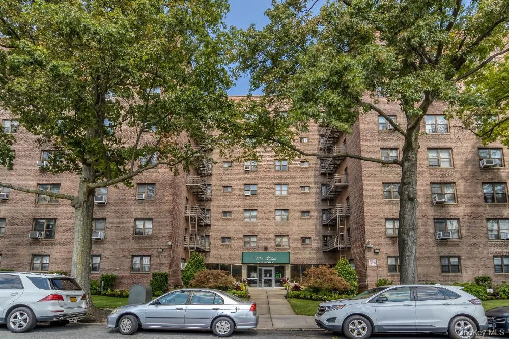 204-15 Foothill Avenue #B77 Hollis, NY 11423