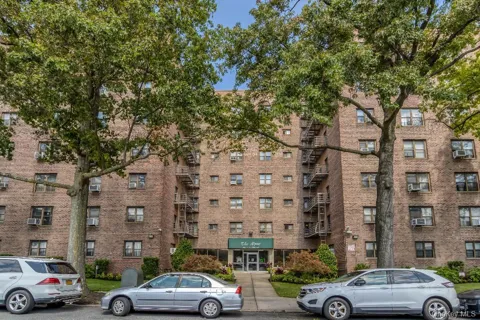 204-15 Foothill Avenue #B77