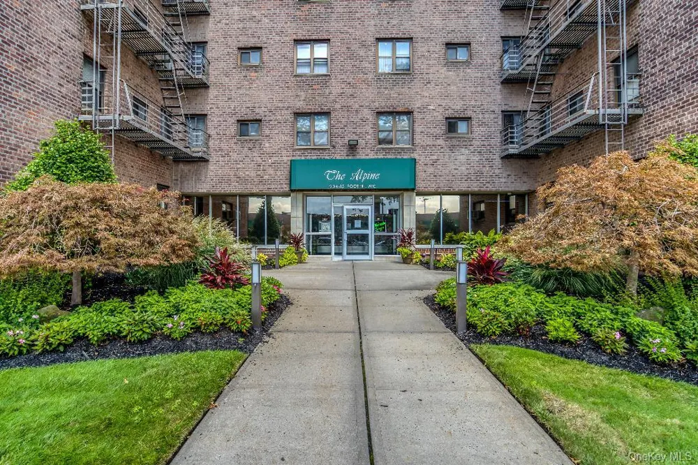 204-15 Foothill Avenue #B77 Hollis, NY 11423