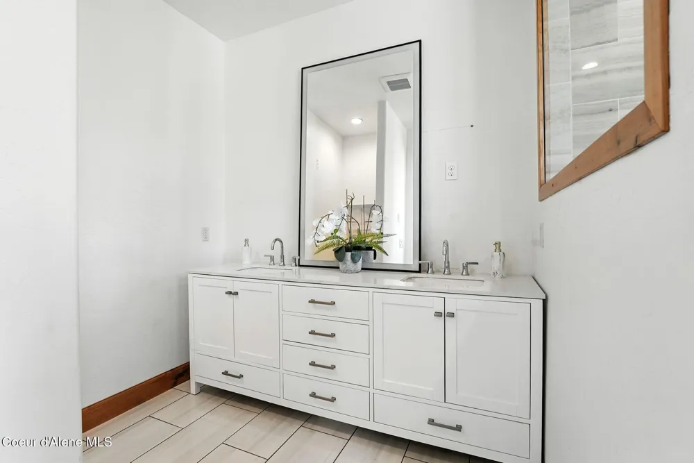 4440 E LISA ROAD Harrison, ID 83833