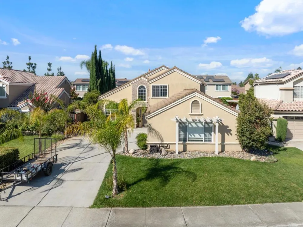 16935 Pine Way Morgan Hill, CA 95037