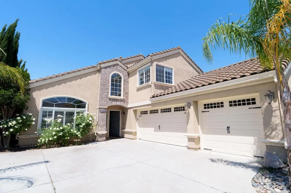 16935 Pine Way Morgan Hill, CA 95037
