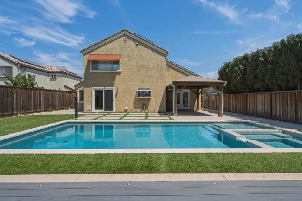 16935 Pine Way Morgan Hill, CA 95037