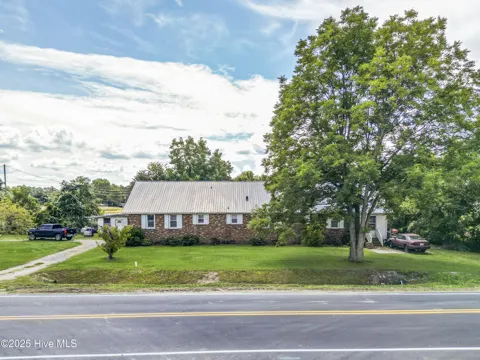 103 Top Tobacco Road