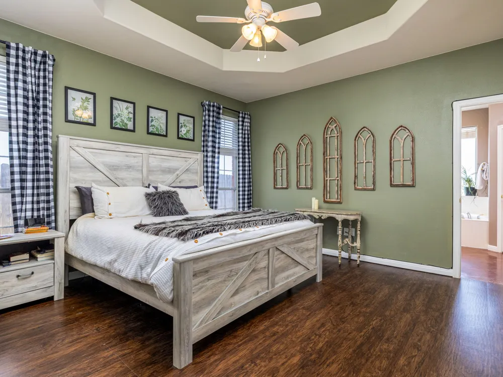 155 Comanche Circle Hutto, TX 78634