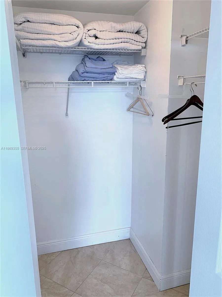 2080 S OCEAN DRIVE #PH3 Hallandale Beach, FL 33009