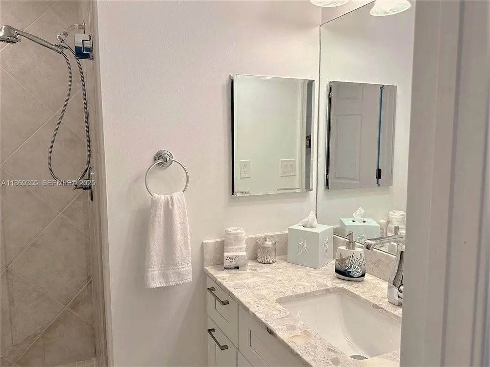 2080 S OCEAN DRIVE #PH3 Hallandale Beach, FL 33009