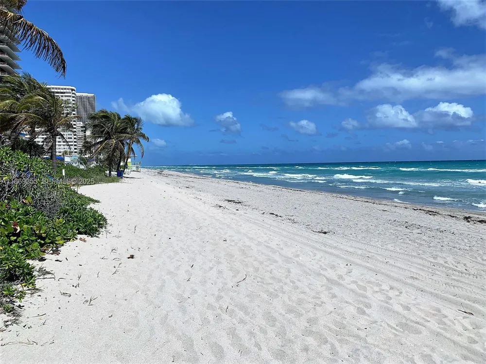 2080 S OCEAN DRIVE #PH3 Hallandale Beach, FL 33009