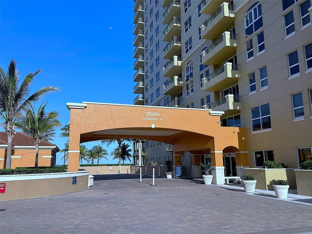 2080 S OCEAN DRIVE #PH3 Hallandale Beach, FL 33009