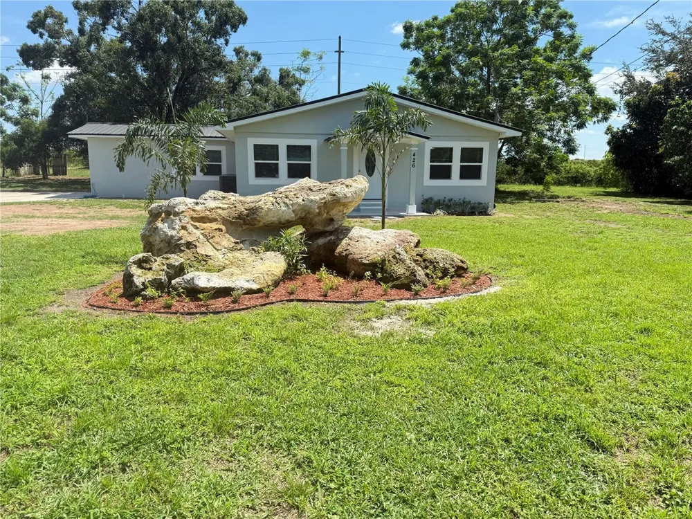 426 BECTON STREET Frostproof, FL 33843