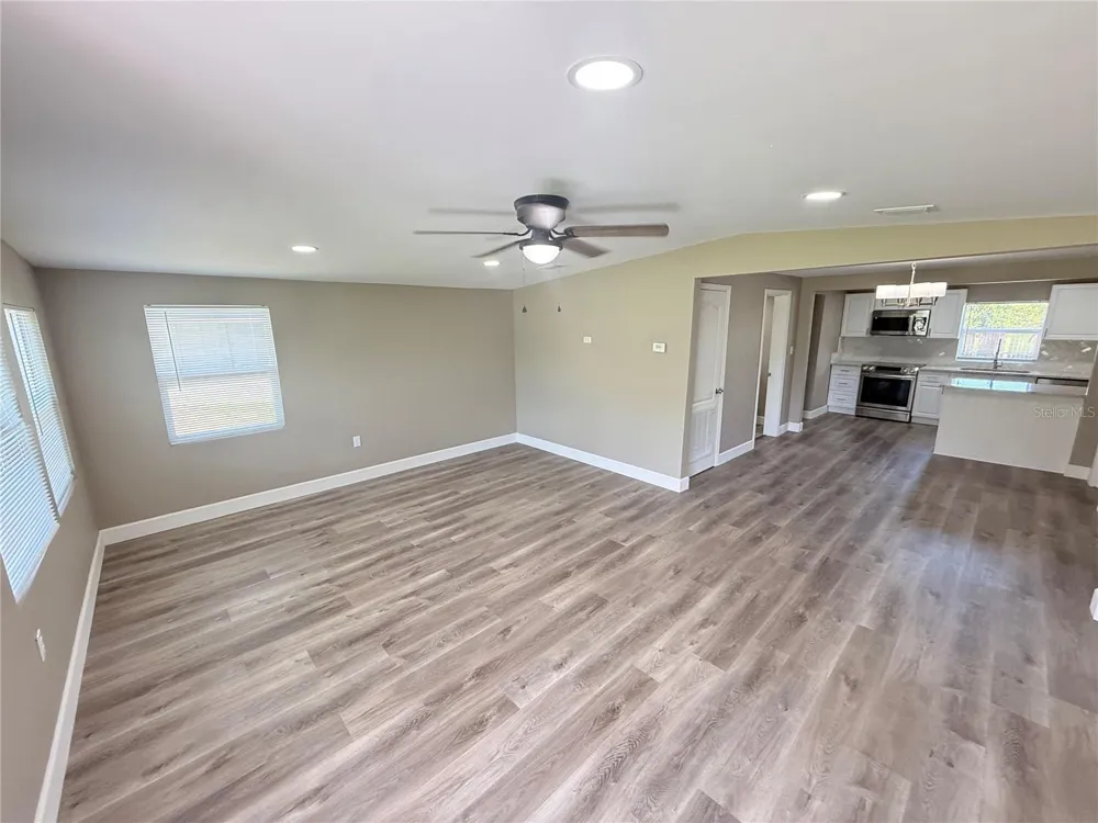 426 BECTON STREET Frostproof, FL 33843