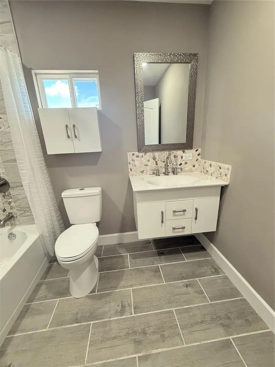 426 BECTON STREET Frostproof, FL 33843