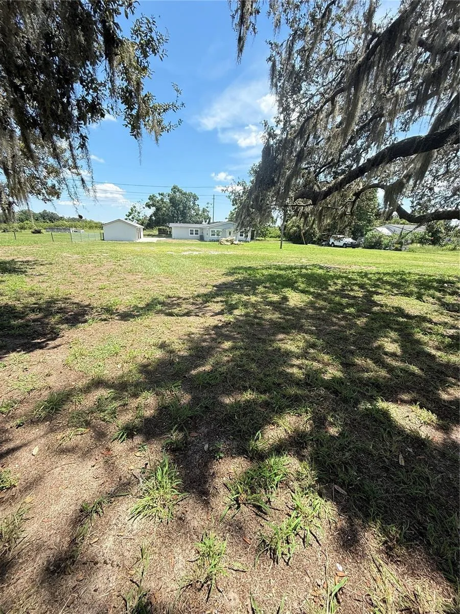 426 BECTON STREET Frostproof, FL 33843