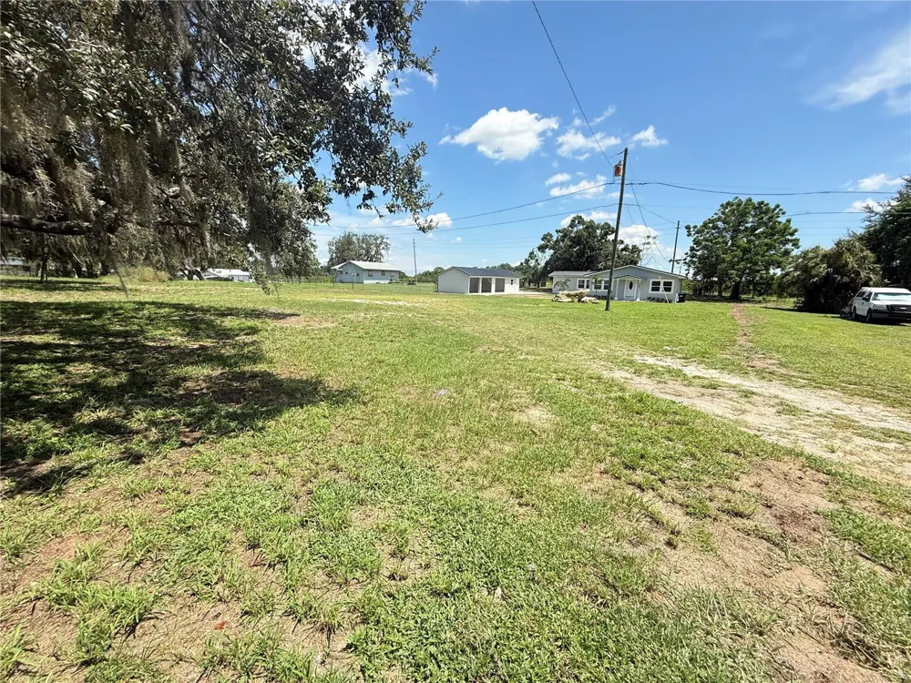 426 BECTON STREET Frostproof, FL 33843