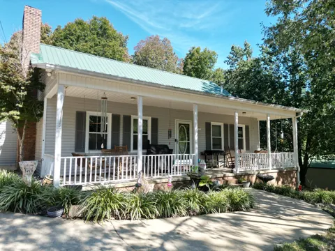 283 Denton Ln