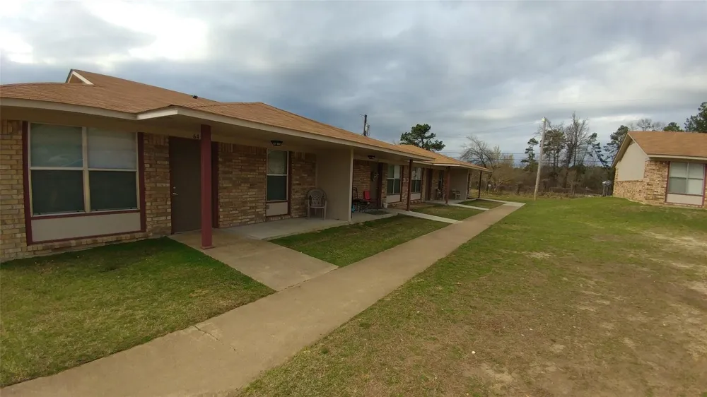 1300 Courtland Rd Atlanta, TX 75551