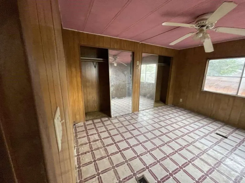 84 Lampshire Avenue Palmview, TX 78572