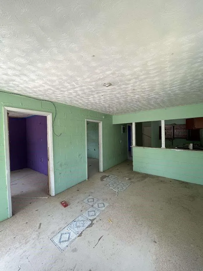 642 E 1st Street Sullivan City, TX 78572