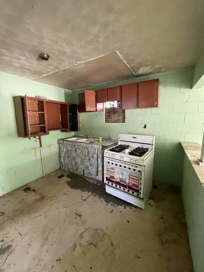 642 E 1st Street Sullivan City, TX 78572