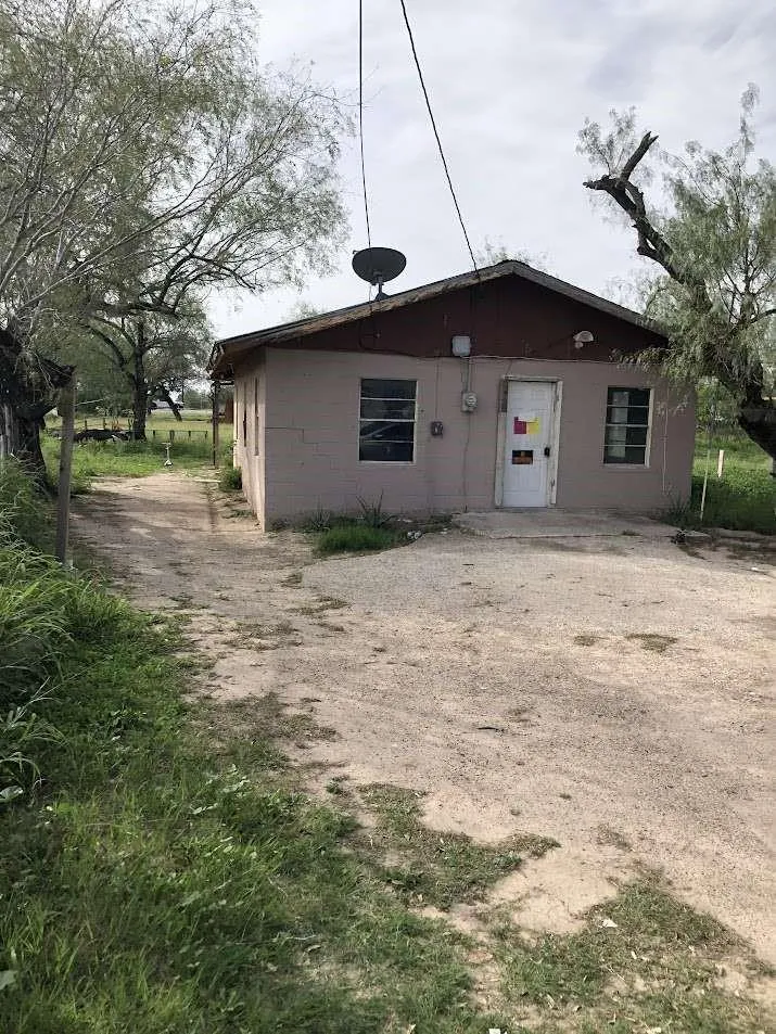 642 E 1st Street Sullivan City, TX 78572