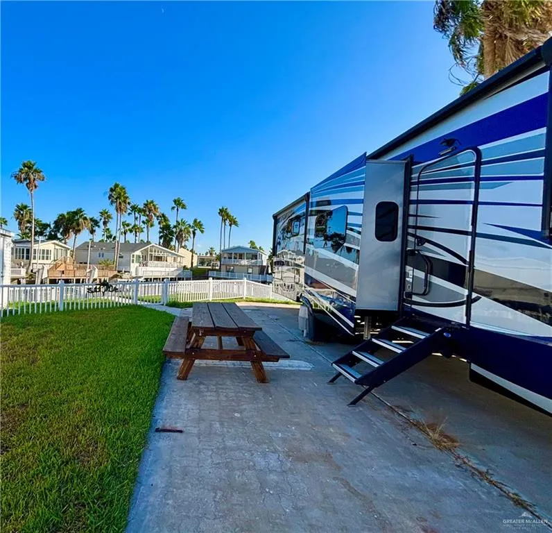 142 E Bonnet Circle Port Isabel, TX 78578
