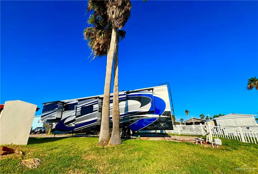 142 E Bonnet Circle Port Isabel, TX 78578