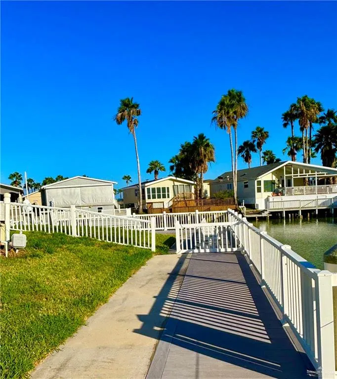 142 E Bonnet Circle Port Isabel, TX 78578