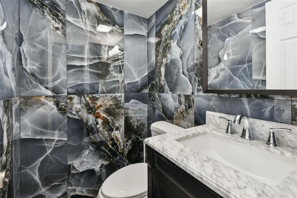 2942 W BAY DRIVE #8 Belleair Bluffs, FL 33770