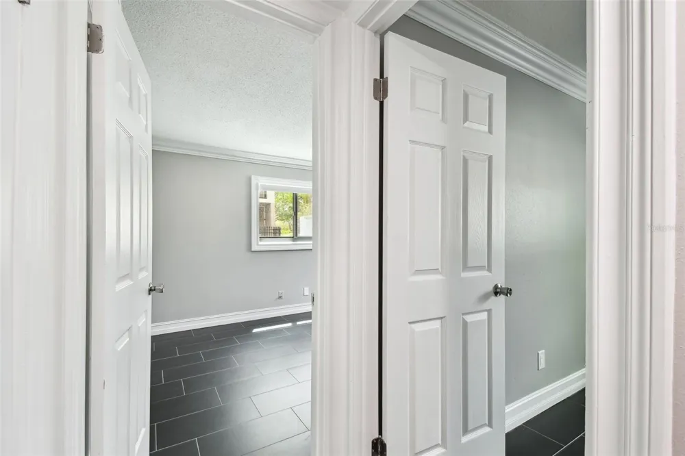 2942 W BAY DRIVE #8 Belleair Bluffs, FL 33770
