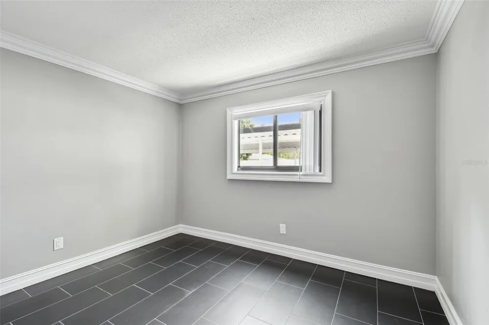 2942 W BAY DRIVE #8 Belleair Bluffs, FL 33770