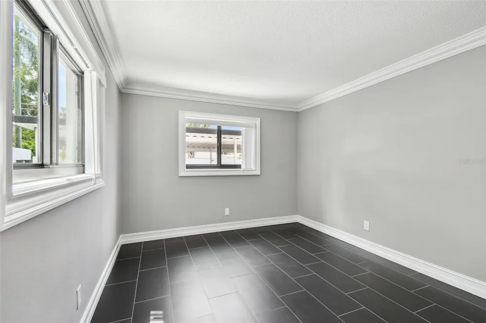 2942 W BAY DRIVE #8 Belleair Bluffs, FL 33770
