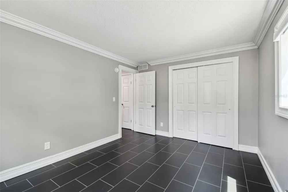 2942 W BAY DRIVE #8 Belleair Bluffs, FL 33770