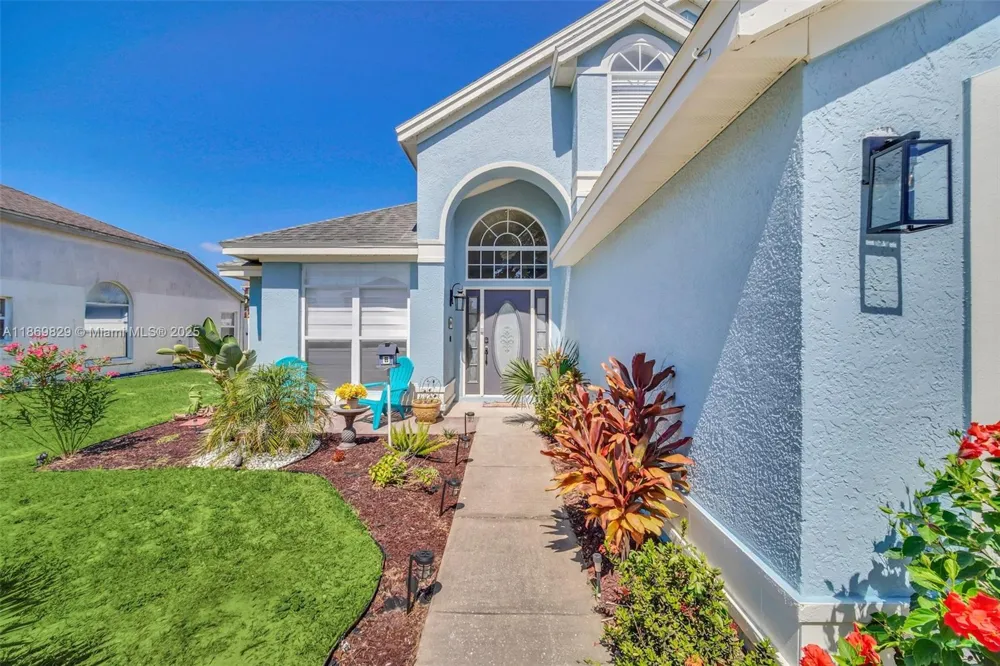2915 Pembridge St Kissimmee, FL 34747